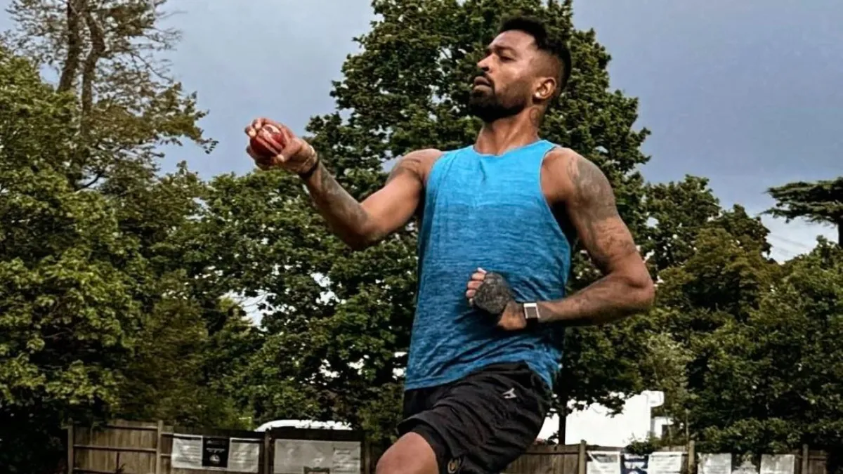 hardik-pandya-bowls-with-red-ball-triggers-speculation-over-comeback-in-tests-with-instagram-story
